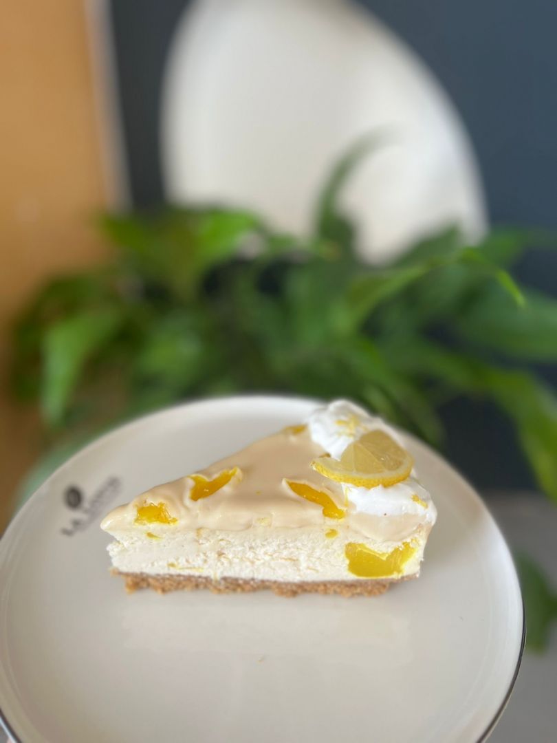 BEYAZ ÇİKOLATALI LİMONLU CHEESECAKE